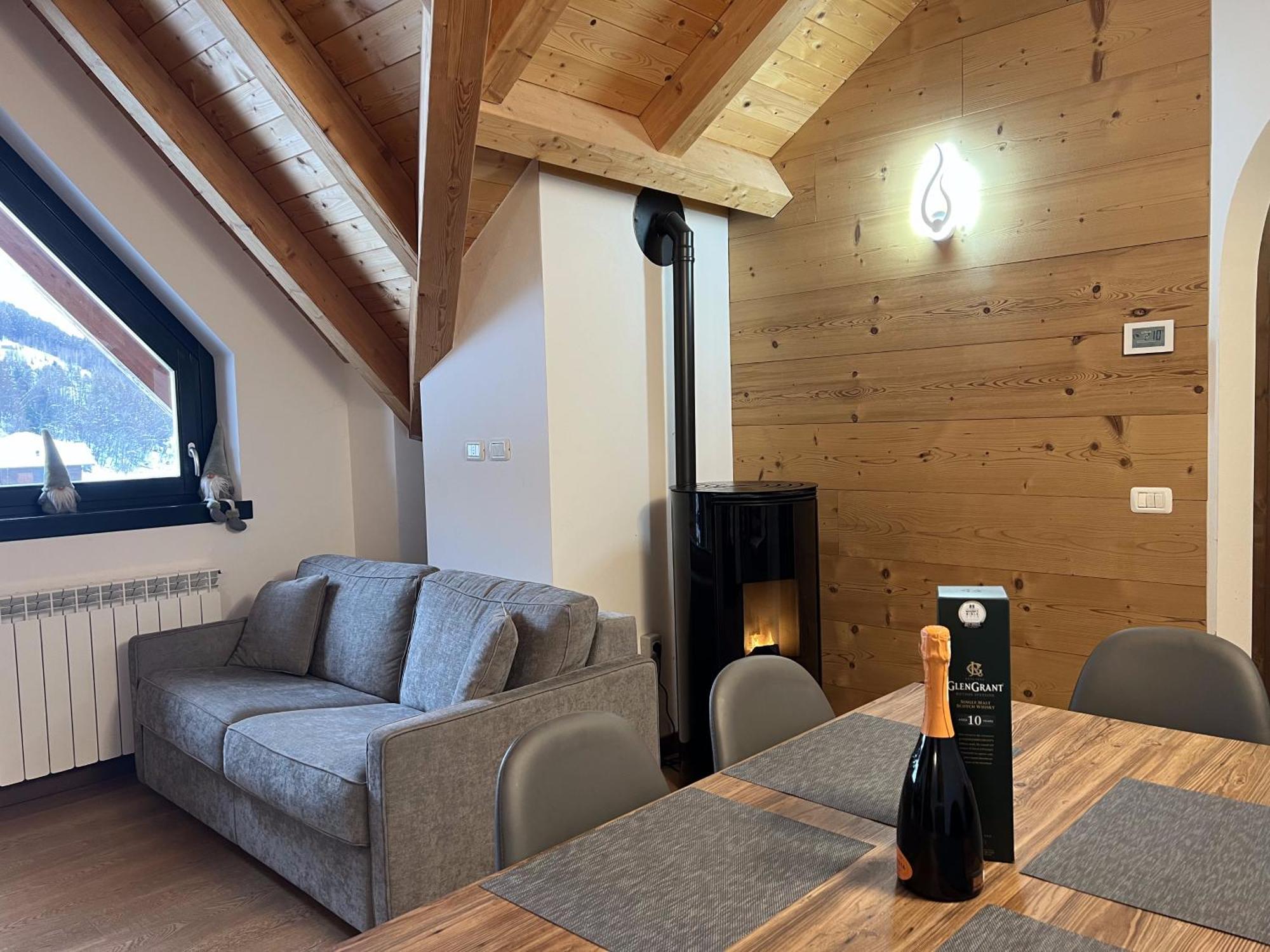 Casa Giuliana Con Skibus Gratis Apartment Априка Екстериор снимка